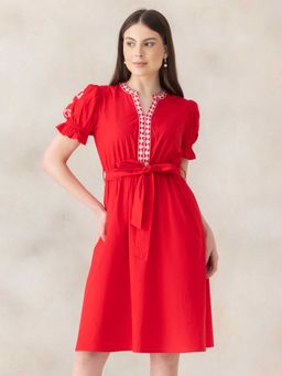 Oxolloxo - Red Embroidered Regular Knee Length Dress