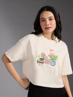 Twenty Dresses by Nykaa Fashion - Off White Graphic Printed Round Neck Boxy Crop T-Shirt