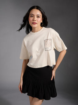 Twenty Dresses by Nykaa Fashion - Off White Printed Round Neck Boxy Crop T-Shirt