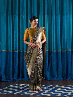 WeaverStory - Handloom Black Banarasi Patola Saree With Unstitched Blouse