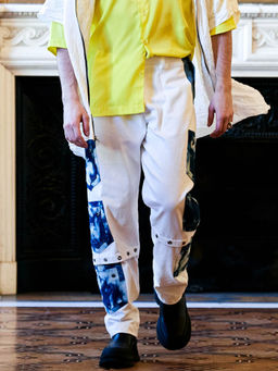 RISING AMONG - Bleached Rivet Pant