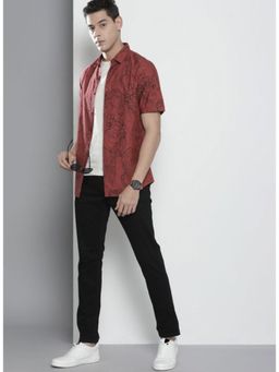 The Indian Garage Co - Men Regular Fit Half Sleeves Spread Collar Casual Shirt- Rust