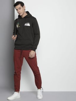 The Indian Garage Co - Men Regular Fit Printed Round Neck Sweatshirt- Black