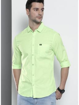 The Indian Garage Co - Men Solid Full Sleeves Spread Collar Casual Shirt- Green