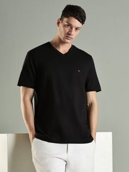 Tommy Hilfiger - Solid Regular Fit Cotton T-Shirt- Black