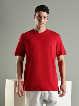 Tommy Hilfiger - Solid Regular Fit Cotton T-Shirt- Red