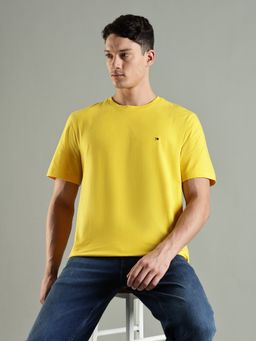 Tommy Hilfiger - Solid Regular Fit Cotton T-Shirt- Yellow