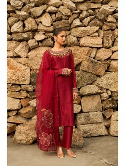 Shreeka - Deep Red Chanderi Embellished Kurta with Pant and Dupatta (Set of 3)