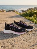 Black color option, Currently selected