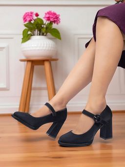 Truffle Collection - Black Solid Pumps