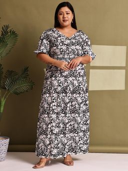 theRebelinme - Plus Size Women Black and White Floral Printed A-Line Maxi Dress