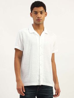 United Colors of Benetton - Relaxed Fit Resort Collar Sucker Stripe Shirt