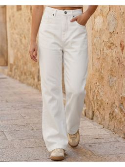 Bewakoof - Women White Straight Fit Jeans