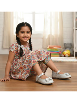 BOYZ N GALZ - Girls White Embellished Ballerinas