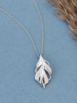 Mia by Tanishq - Ethereal Leaf Pendant