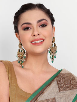 Auraa Trends - 22KT Gold Plated Kundan Green Earring Set