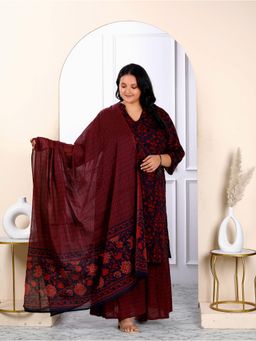 Doriyaan - Womens Plus Size Maroon Cotton Floral Straight Kurta Sharara & Dupatta (Set of 3)