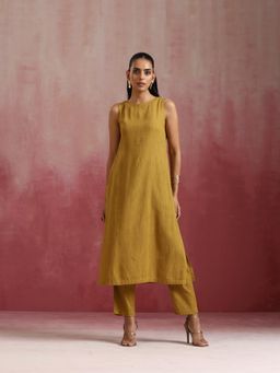 trueBrowns - Mustard Cotton Kurta with Pant (Set of 2)