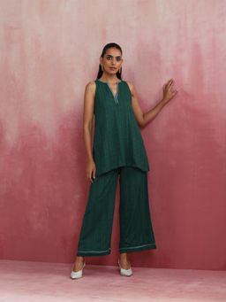trueBrowns - Dark Green Cotton Dobby Kurta Co-Ord (Set of 2)