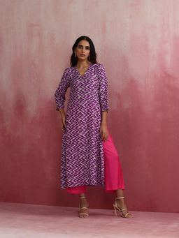 trueBrowns - Purple Muslin Silk Printed Kurta with Pant (Set of 2)