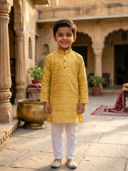 Yellow color option, Currently selected