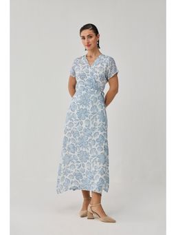 Reistor - Maxi Wrap Dress In Soft Blue Florals