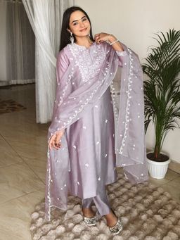 Janasya - Women Lavender Silk Blend Embroidered Kurta & Pant with Dupatta (Set of 3)