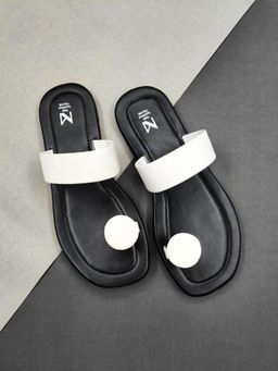 The Madras Trunk - Eka Sandals In Black