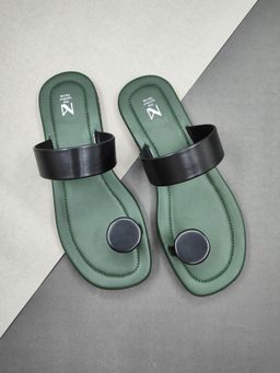 The Madras Trunk - Eka Sandals In Green