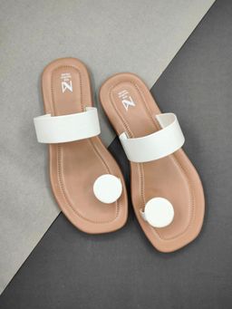 The Madras Trunk - Eka Sandals In Tan