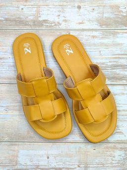 The Madras Trunk - Horizon Sandals In Yellow