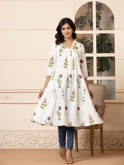 Yufta - Women Pink Floral Printed Cotton A-Line Kurta