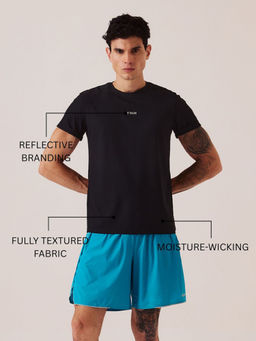 STRCH - Solid Regular Fit Half Sleeve Round Neck Black T-Shirt
