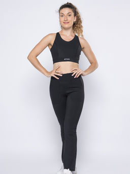 STRCH - Solid Slim Fit Sleeveless Black Sports Bra