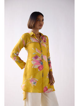 Basanti Kapde aur Koffee - Yellow Muslin Floral Printed Tunic
