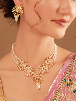 Voylla - Maharani Gulmala Pearl Jewellery Set
