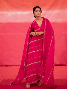 DEEPTHEE - Pink Diagonally Embroidered Jaal Cross Over Kurta with Pant & Dupatta (Set of 3)