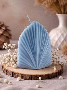 Aarvi Decor - Blue Shell Shape Aromatic Candle