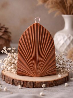 Aarvi Decor - Brown Shell Shape Aromatic Candle