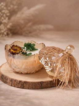 Aarvi Decor - Gold-Toned Citrus Whisper Serenity Bowl Candle Gift Box