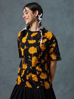 Bewakoof - Women's Black All Over Printed Oversized T-shirt