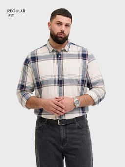 The Indian Garage Co - Men Cream Cotton Blend Regular Fit Shirt