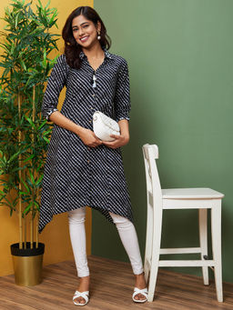 Globus - Women Black Printed Shirt Collar A-Line Kurta