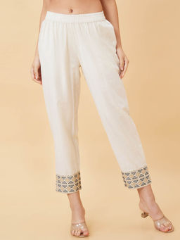 Globus - Women Off White Solid Regular Fit Slipon Pants with Embroidered Hem