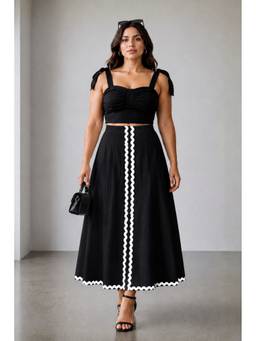 Virgio - Black Solid Viscose Plus Size Contrast Lace hem Skirt