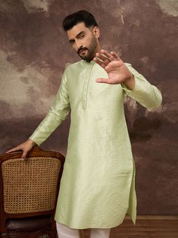 ETHNIC BAY - Men Silk Blend Textured Embroidered Design Straight Green Kurta