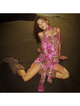 Outzidr - Pink Animal Print With Floral Party Mini Dress