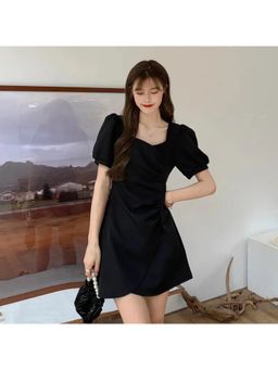 Outzidr - Black Sweetheart Neck Waist Gathered Skater Mini Dress