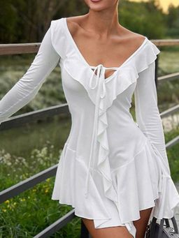 Outzidr - White Solid Pointed Empire Line Skater Party Mini Dress