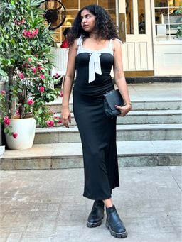 Outzidr - Black Fitted Vacay Maxi Dress with Contrast Tie Up Straps